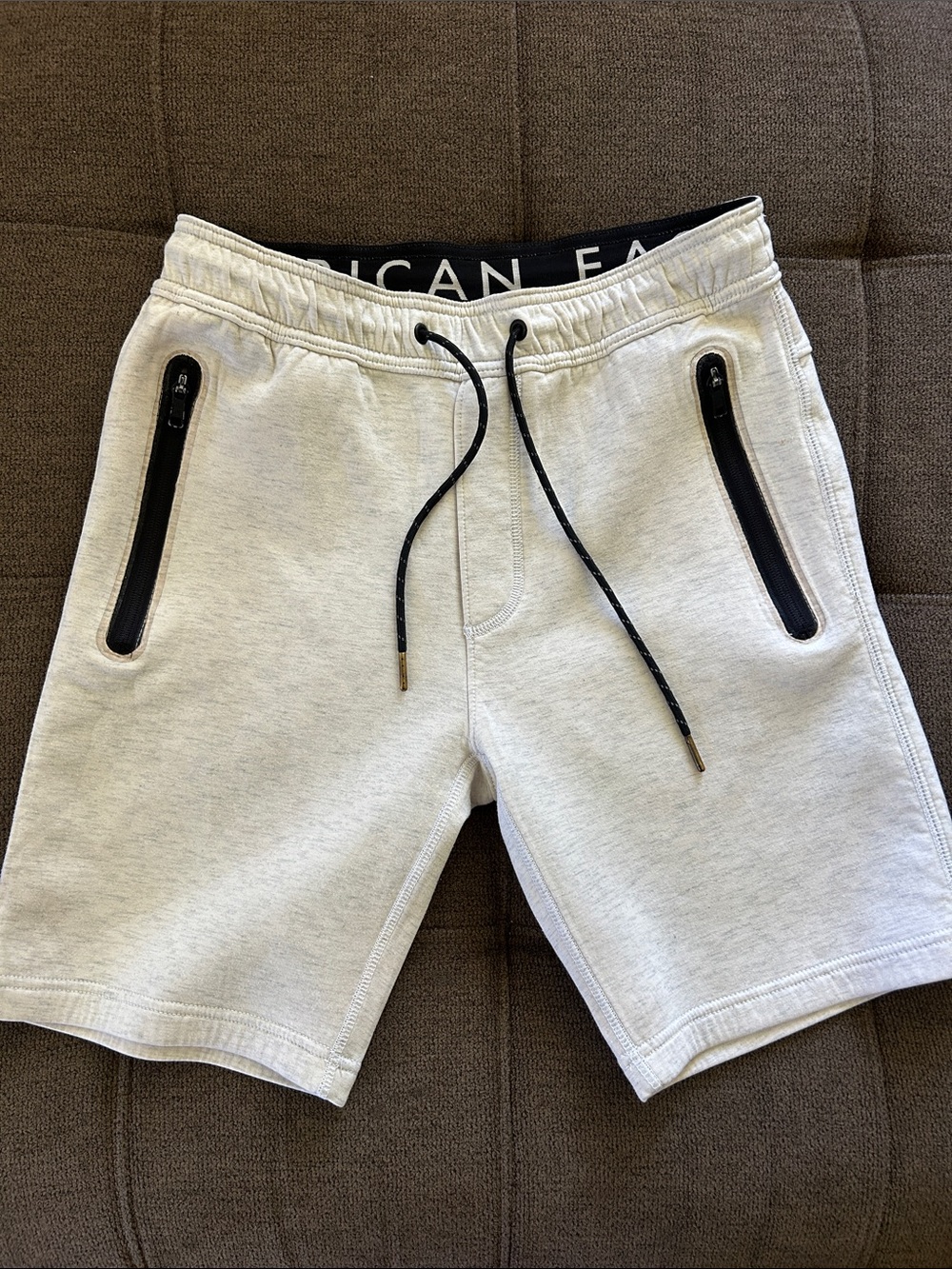 American Eagle Outfitters Men's Heather Light Gray Zip-Pocket Knit Shorts